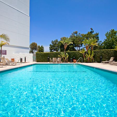 Holiday Inn La Mirada Buena Park By Ihg Екстериор снимка
