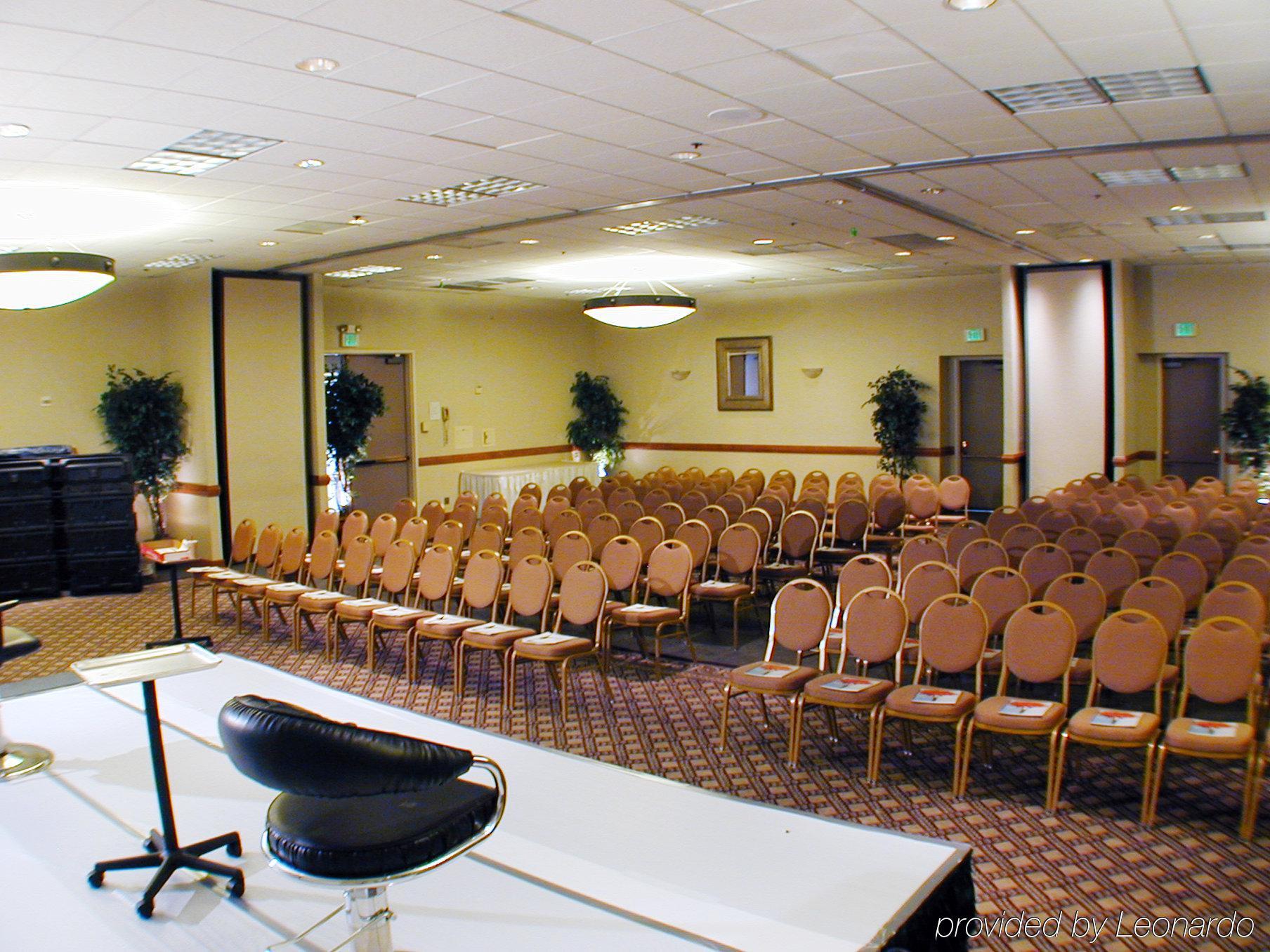 Holiday Inn La Mirada Buena Park By Ihg Съоръжения снимка