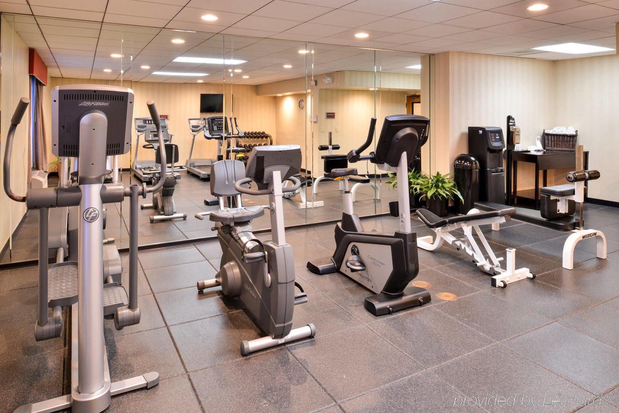Holiday Inn La Mirada Buena Park By Ihg Екстериор снимка