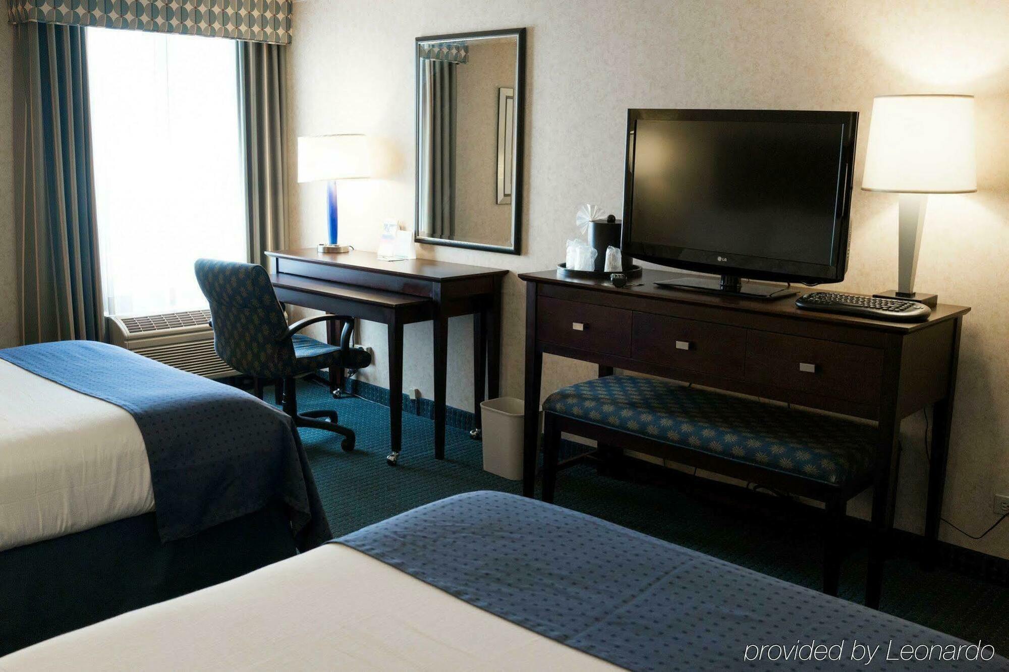 Holiday Inn La Mirada Buena Park By Ihg Екстериор снимка